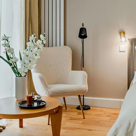 Moro Z Miejscem Postojowym * Zegrze