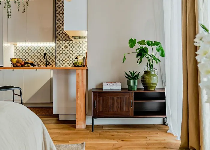 Moro Z Miejscem Postojowym Apartmán